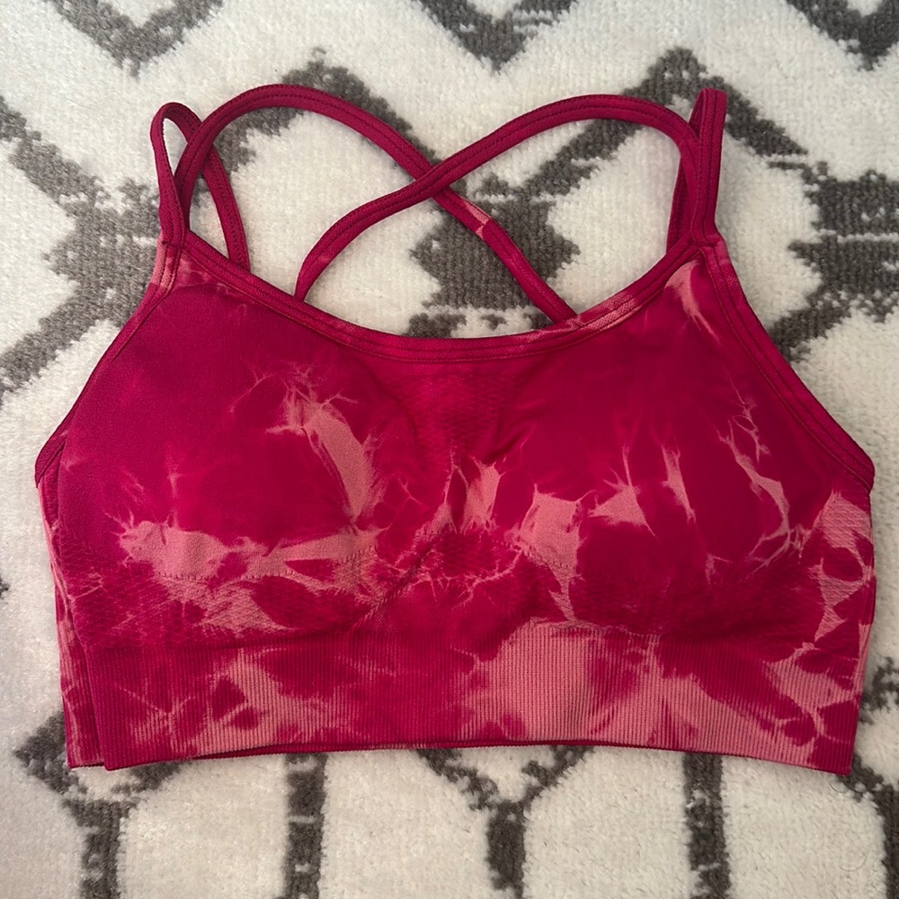 NWOT Peachy Bunz Sports Bra S Pink Marble